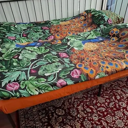 아파트 Tunnelmallinen Retroyksioe 로바니에미